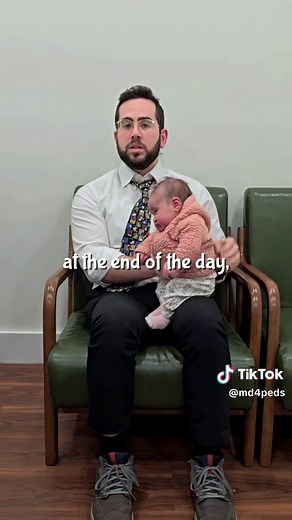 Treating the Flu- Tamiflu Vs. Xofluza! What's the difference? Tamiflu is older, more affordable, and used for infants two weeks and up for 5 days. Xofluza is newer, pricier but only one dose! Which one is right for you. Talk to your pediatrician and remember to hydrate too! #flu #tamiflu #xofluza #fluseason #pediatrician