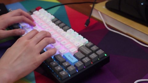 Keychron K2 with Gateron Reds & OEM PBT keycaps no talking