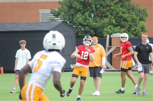 Tennessee HC Josh Heupel Gives Thoughts on QB Jake Merklinger's Decision to Transfer | Rocky Top Insider