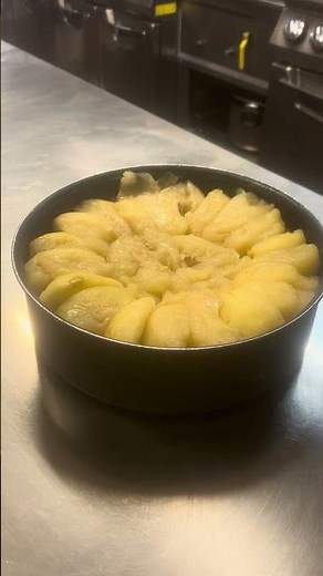 Preparing a Classic French Apple Pie 🥧🇫🇷
