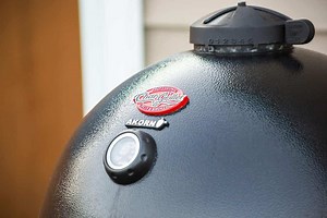 Char-Griller Akorn Kamado Review: Let's Fire It Up