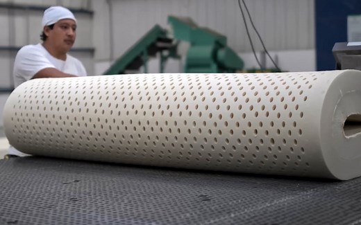 天然乳胶垫是如何制作出来的？从人工采摘到凝固成型，原理很简单