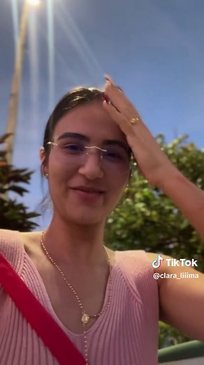 Um Dia com a Menina do Doce na Rua