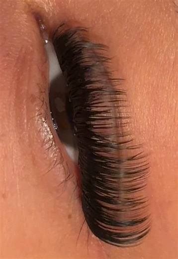 Volume Lash Cluster Set Tutorial