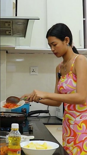 Authentic Burmese Chicken Curry in the Making! 🍛🔥