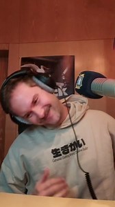 Knapp daneben ist auch vorbei… 🙈 Ob Mike es wohl jemals schaffen wird? 🤣🤣🤣 2/3 Treffer heute bei 88.6 Untaktbar mit Faith No More - Easy 🤘🥳 #letsrock #sorocktdasleben 💙💛 | Radio 88.6