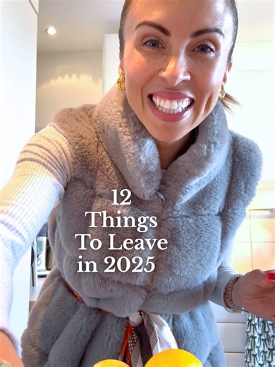 Any of these resonate?! Sometimes it’s simply deciding what no longer deserves your energy! This year is all about small, positive edits that help create more ease, happiness and calm in everyday life❤️ No pressure. No perfection. Just intention 🫶 What’s one thing you’re leaving behind in 2025 to help inspire us??? 💬 #KindnessCounts #Etiquette #etiquettetips #newyearsresolutions #manners