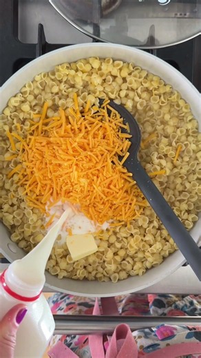 One Pot Mac and Cheese