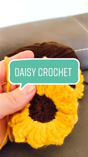 #uncinetto #howtocrochet #crochet #tutorialcrochet #daisycrochet #uncinettomonamour #uncinettomania #ganchillo