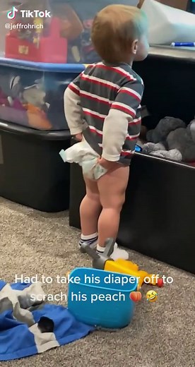 Diaper Change: Managing Kids Peeing at Home