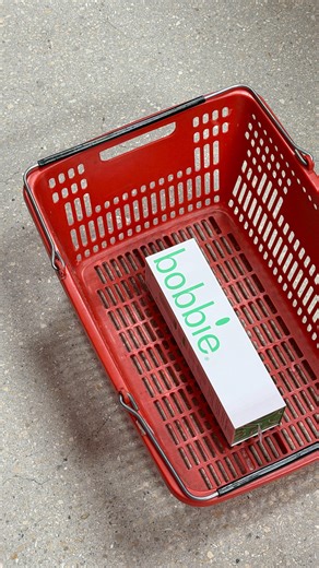 christina on Instagram: "warm water, @bobbie formula + bottle all in one makes for the easiest walk out to the beach!!"