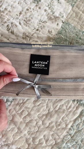 this is my first real set of knitting needles and i cant wait to use them!🥰 #stitchberry #stitchberryblog #knitting #knittingneedles #lanternmoon #lanternmoonhandcrafted #knitting #knitter #knittingtiktok #knittingqueen #cozy #knittok #knittingislife #knittingismytherapy #knittinggirl #needlesset #knittingtiktok #unboxing