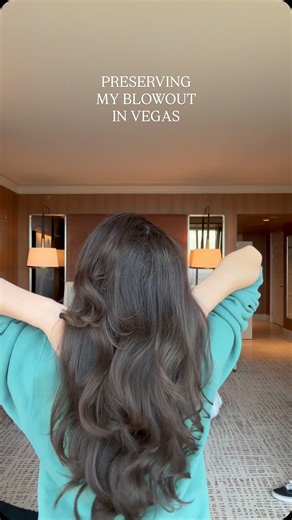 ZOE NELSON on Instagram: "OVERNIGHT HEATLESS PIN CURLS 🤎🤎🤎 #Lifestyle #Trending #FYP #HeatlessCurls #HairTok #ForYouPage #Hair #HairGoals #Hairstyle #Hairstyles #Viral #ViralReel #ViralReels #Blowout"