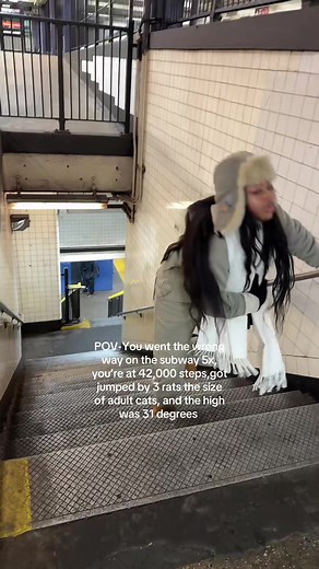 Why do the rats always run TOWARDS you 😭😂😂 #nycsubway #nycwinter #downtownmanhattan #nycwinter #fypp