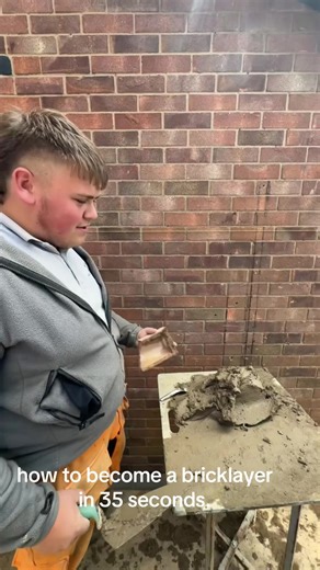 How to Become a Bricklayer: Quick 35-Second Guide