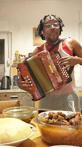 267K views · 8.7K reactions | Patrick Bayogar Bayo Bayoo Marnahyee Shiba Logan Marjuwen C Yarwon  LIBERIAN 流 WOMEN GET WHAT??? 流  A LITTLE BIT OF FUN MUST BE NAA  | Bayo Bayoo | Facebook