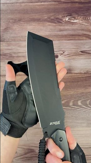 These knives were literally made for a ZOMBIE apocalypse… 😳