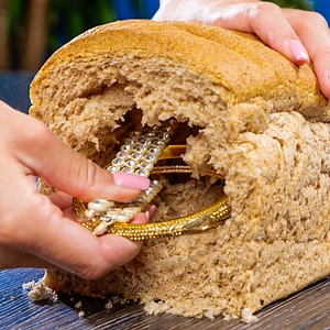 184K views · 192 reactions | Step up your game with these clever hiding places! | 5-Minute Crafts GIRLY | Facebook