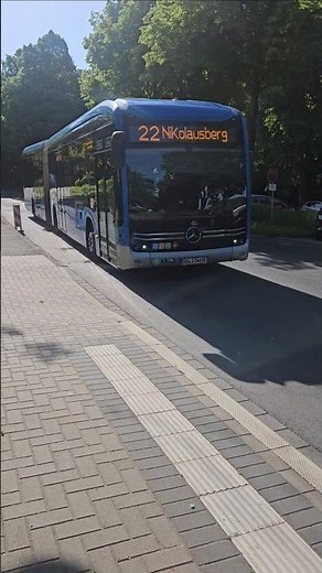 GöVB Mercedes-Benz eCitaro G Linie 22 nach Nikolausberg an der Starthaltestelle Vor dem Walde