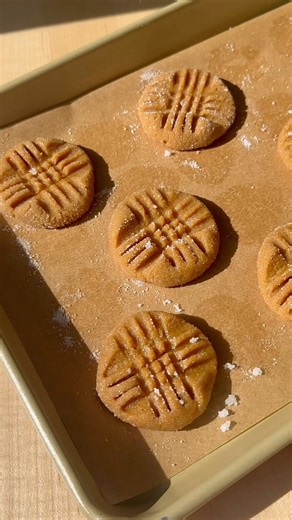 flourless peanut butter cookies🥜