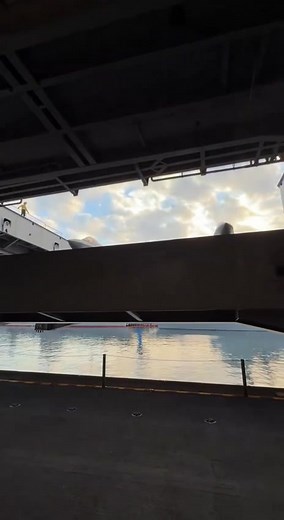 What a entrance! | Stanley Roper