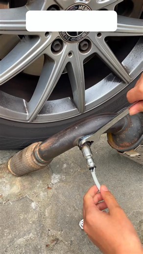 🚨Is your CHECK ENGINE light on? Don't pay a mechanic hundreds! A faulty 02 Sensor is the cause and it's EASY to fix yourself. Our premium oxygen sensor: ✅Direct OEM Fit - No guesswork ✅Boosts MPG & Restores Power ✅5-Minute DIY Install (Save $$!) Watch how easy it is to replace it and get your car running smoothly again. ⬇️Get the RIGHT sensor for your car now! Click the link in our bio! #O2Sensor #CheckEngineLight #DIYMechanic #CarRepair #SaveMoney | UKDIYHub