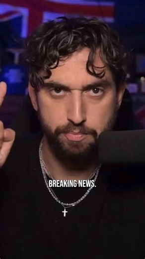 🚨 BREAKING NEWS FRANCE 🇫🇷 Massive protests erupt in Lille as firefighters, farmers, workers and citizens flood the streets together. Police dropped their shields and let firefighters march through before clashes later erupted. Low wages. Crushing taxes. Unsafe conditions. A government accused of spending billions while everyday people fall behind. This is no longer one group. It’s a nation saying enough. For Emmanuel Macron, this is a red alert. ⚠️ Australia, pay attention. This doesn’t start