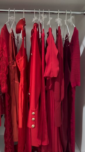 55 reactions | Here are some of the essential clothes in my closet. What are yours? Let’s talk in the comments  . . . . . #wardrobe #ligestyle #stylist #styling #stylecoach | Mind Style Coaching | Facebook