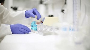 Laboratory Technician Operating Vortex Mixer Agitating Stock Footage Video (100% Royalty-free) 3501065205 | Shutterstock