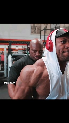 33K views · 220 reactions | Shawn Rhoden shoulder workout 勞掠. . . . . . . . . . . . . . . . . . #shawnrhoden #shoulderworkouts #shoulderpump #armworkout #bicepsworkout #tricepstraining #tricepsworkout #bouldershoulders #ronniecoleman #jaycutler #philheath #dorianyates | Intensify.Fit | Facebook
