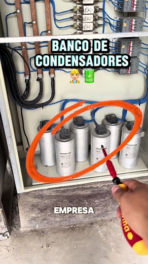 Banco de condensadores y transformadores eléctricos: Mejorando la eficiencia energética