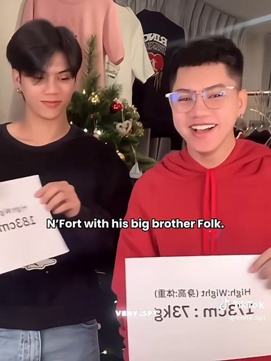 emang kayanya rata2 adik tuh lebih tinggi daripada kakanya😅 #fortthitipong #peatwasuthorn #fortpeat #babyfeat #fyp