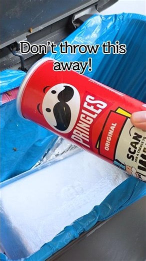 This Pringles can hack is genius! #reuse #lifehacks #pringles