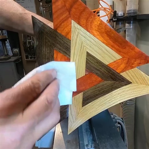 276K views · 4.7K reactions | Triangular plate or triangular base #woodwork #woodworking #carpenter #wood #woodworkingtips #carpentry | Carpenter l 45 نجار | Facebook