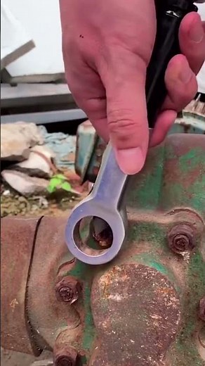 How to Easily Remove Rusted Nuts Using a Nut Splitter