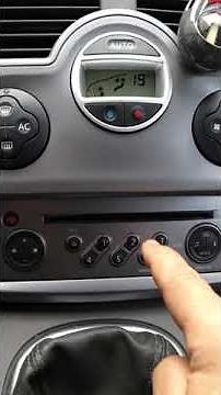 comment rentrer le code autoradio Renault scenic etc...