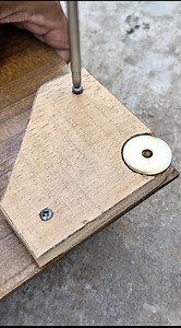 112K views · 426 reactions | Only a few carpenters use this trick because they lack knowledge #façavocêmesmo #carpenter #trickwood #tips #trick #diy #wood #craftsmanstools #usaus | The Master Craftsman | Facebook