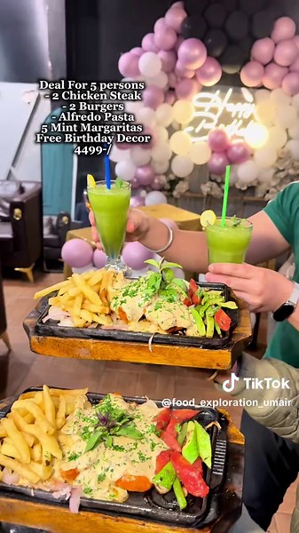 Share with your friends with whom you want to try😍 📍 @uptowncafeisb E-11/3 islamabad -2 Chicken Steak - 2 Drinks Rs 1999-/ Deal for 5 - 2 Steak - 2 Burger - Alfredo pasta 5 mint margaritas For more updates @food_exploration_with_umair [explore] [deal] [steak-deal] [rooftop] [islamabad] [Burgerdeal]@uptowncafe
