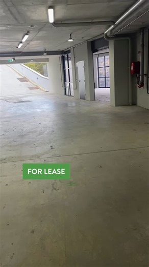 ✨ Industrial Unit For Lease – Perfect for Small Business or Storage ✨ Now available is a modern small industrial unit ideal for trades, online businesses, storage, or light industrial use. Features include: • Roller door access • Private amenities • On-site parking • Easy access to main roads • Secure, well-maintained complex Suitable for: Small businesses, start-ups, tradies, e-commerce, or anyone needing extra storage. Contact today to arrange an inspection and secure this unit before it’s gon