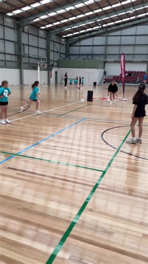 Bring some fun competition into your trainings 🏐🔥 A simple game that gets everyone moving, smiling and competing. 📲 Head to the NETFIT app to watch the full video! 📌 Save & share with your team. #netball #gameon | NETFIT Netball