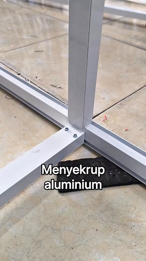 112 reactions · 12 comments | Menyekrup aluminium #aluminium #aluminum #tutorial #paktukang #craftsman #art #diy #artcrafts #crafts | Ary Yunus | Facebook