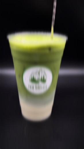 This is matcha done right 💚 Cold-whisked matcha, smooth and creamy, layered over oat milk. Light, refreshing, and perfectly balanced — no bitterness, just vibes ✨ 📍 Tea Valley – Spring 18379A Kuykendahl Rd, Suite A, Spring, TX 77379 ⏰ 11AM–9PM #ColdWhiskedMatcha #TeaValleySpring #MatchaTok #SpringTX #DrinkTok