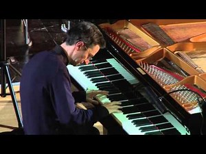 Andrea Bacchetti - Suite Inglese n°2 in la minore - J. S. Bach