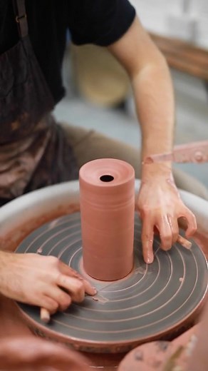 50K views · 530 reactions | How I make a simple flower vase on the potter’s wheel. @tiktok_uk #LearnOnTikTok #pottery #howto #craft #clay | Ceramics Olivia | Facebook