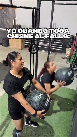244 reactions · 45 shares | De lo que se entera uno en el box 來 #BearComplex #Crossfit #Ejercicio #Crossfitter #funnycrossfit | Bear Complex Cross-Training | Facebook