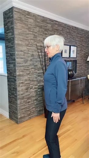 6.6K views · 1.7K reactions | Upper body flexibility Part 1. Flexibility through the chest and shoulders will help you maintain good posture and upper body strength. #flexibility #rangeofmotion #beginnerworkout #joints #fitnessover50 #losangeles | Karen Brown | Facebook