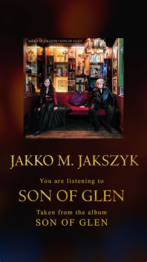 Jakko M. Jakszyk, perhaps most recently known as lead singer and second guitarist in King Crimson, is proud to announce his new solo album ‘Son Of Glen’ – set for release on the 27th June 2025. The record is a companion piece of sorts to his acclaimed memoir ‘Who’s The Boy With The Lovely Hair’, that was released in October 2024, and explores many of the themes and the subjects that the book touches upon. Listen to the title track here: https://www.youtube.com/watch?v=s1Qkf47KzhY A specially com