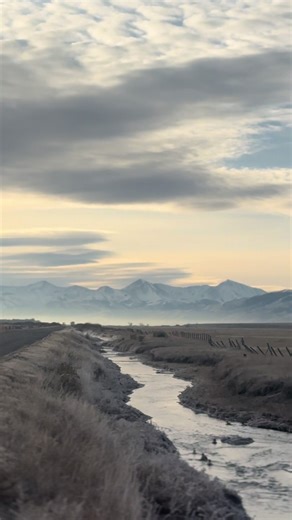 Wishing I was in warmer weather but damn, Montana knows how to show off.