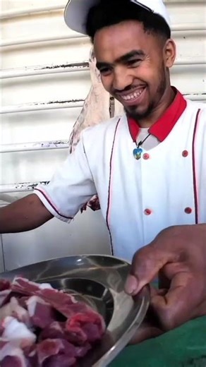Eating Traditional Ethiopian Food #shorts #tibs #injera #ethiopia #addisababa #food