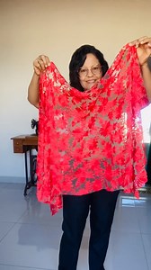2.3M views · 18K reactions | Blusa de renda e sem costura #sewing #dicas #sew #moda #sewingtips #costuracriativa | Val Souza Costura e Customiza | Facebook